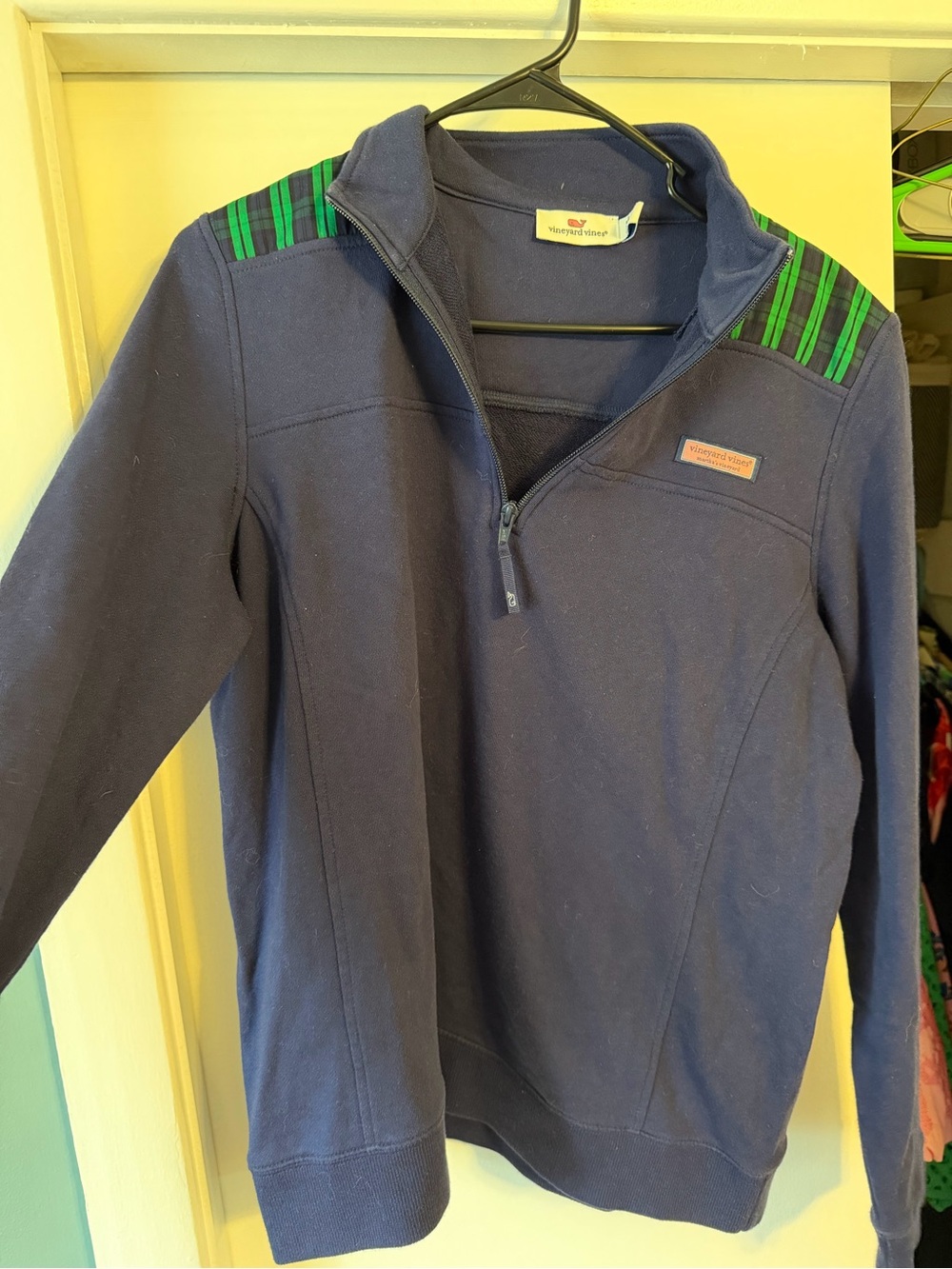 Vineyard Vines Women’s Navy Quarter-Zip Pullover with Green Shoulder Accents